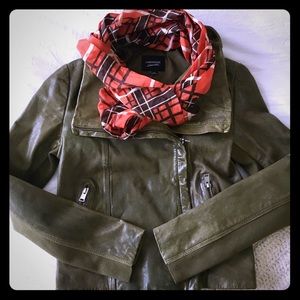 BNWT  Green leather jacket from Anthropologie XS